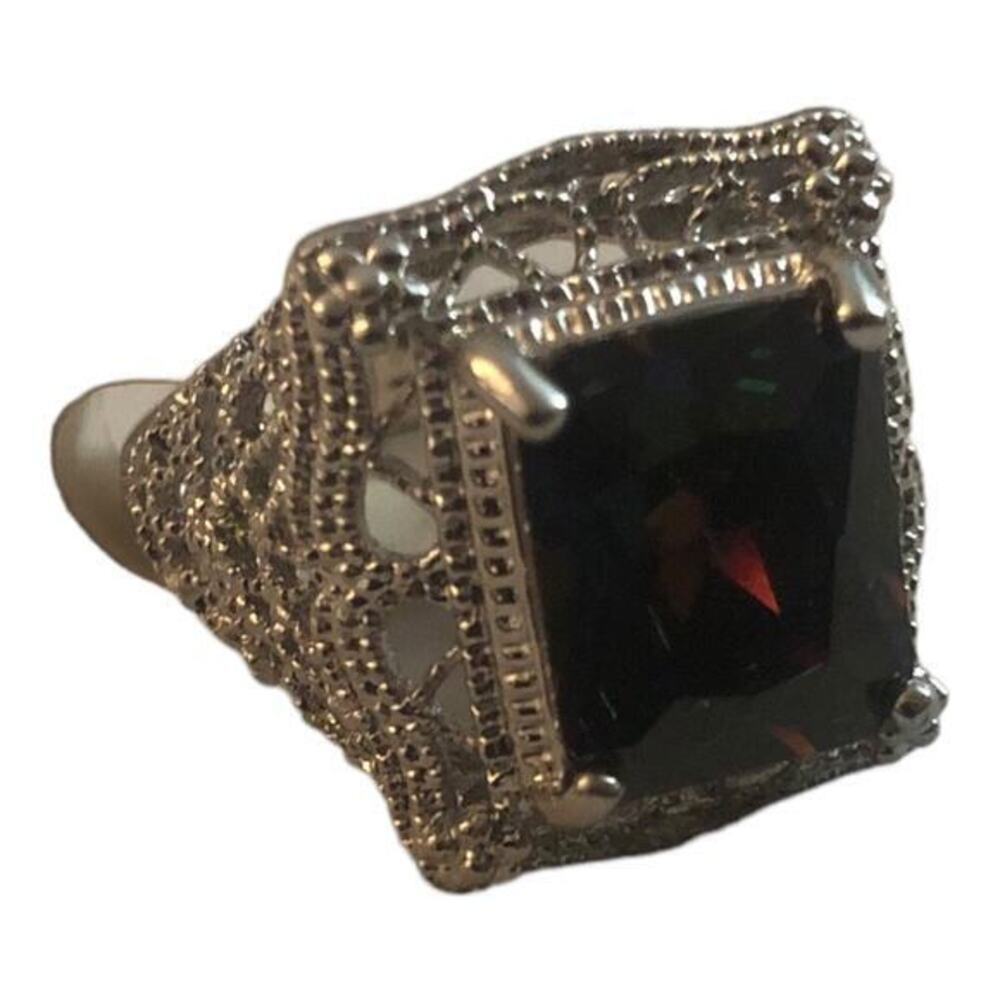 New silver‎ ring size 6